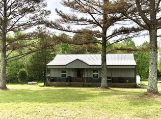 158 Barnesville Rd, Summertown, TN 38483