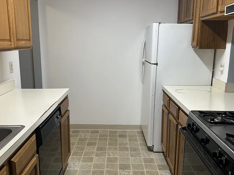801 Waters Edge Dr #1 — Photo 3