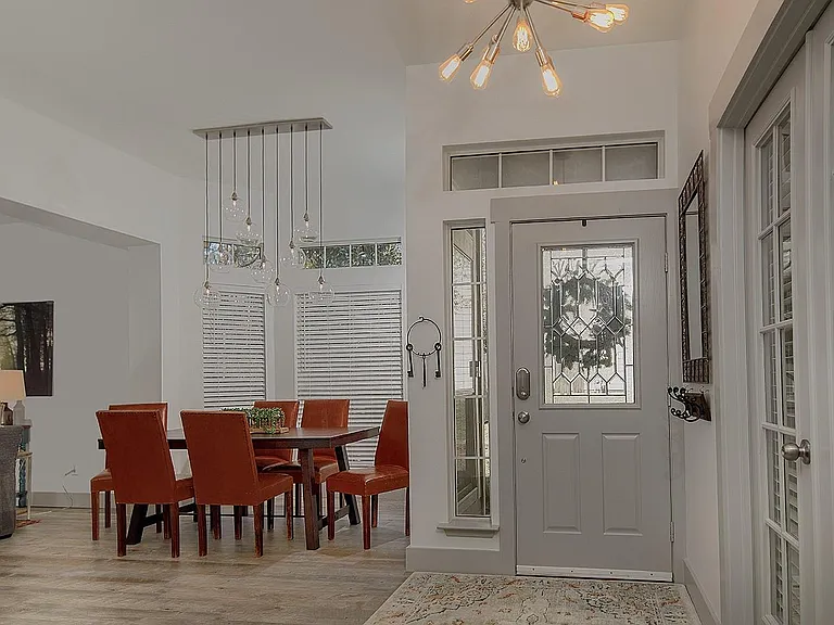 182 N Valley Oaks Cir — Photo 6