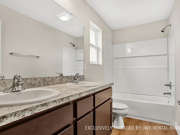 5th image of 1126 W 19th St