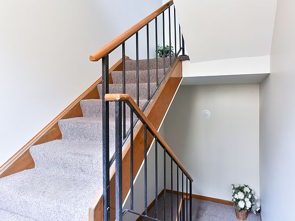 5th image of 7206 W Cortland St APT 208