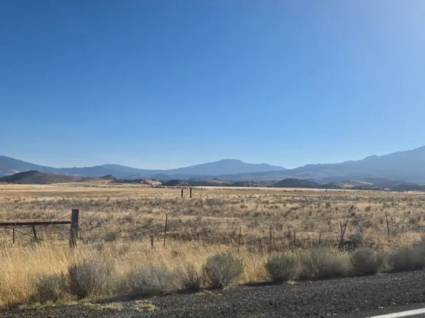 25105 Old Highway 99, Weed, CA 96094