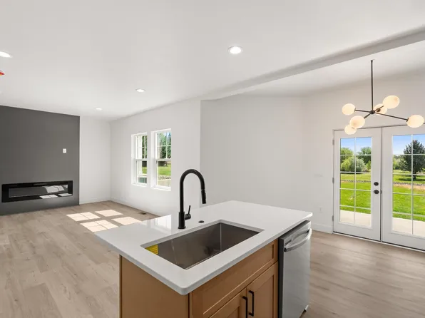 805 Fountain Blvd, Zillah, WA 98953