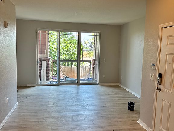 3rd image of 804 Summer Hawk Dr #5203