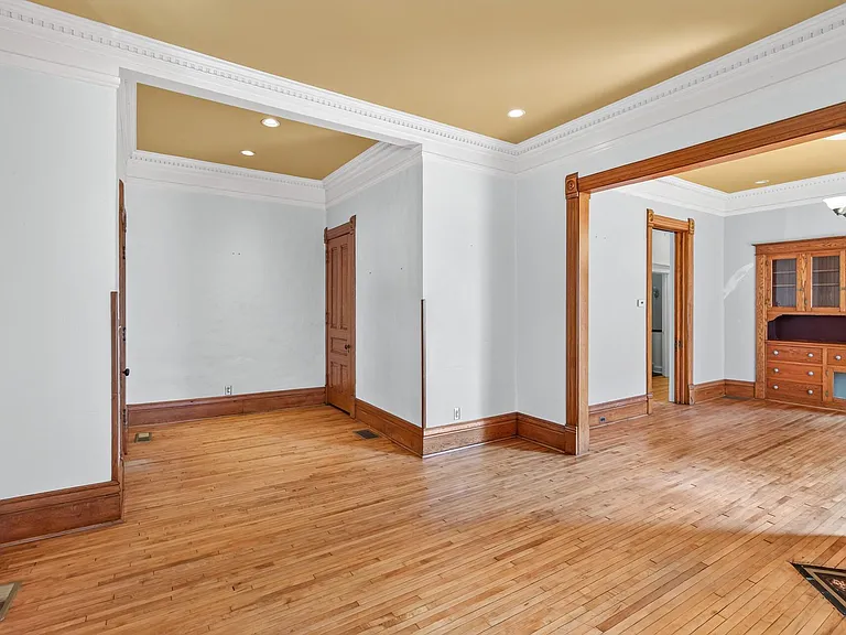 2735 Emerson Ave S #1 — Photo 4