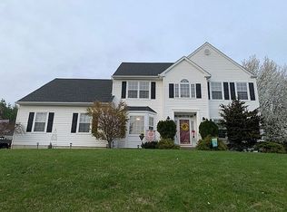 3 Windsor Pl, Hackettstown, NJ 07840