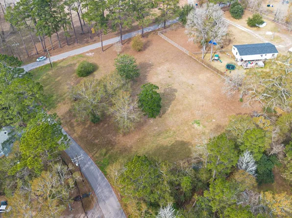 15471 Dewberry Ln, Conroe, TX 77302