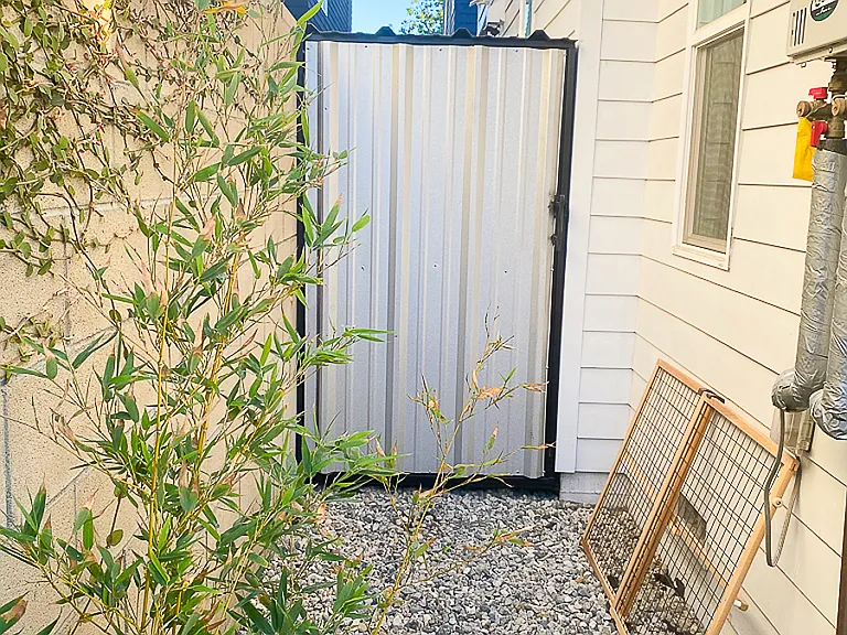 3003 S Cloverdale Ave — Photo 22