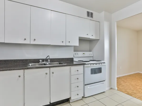 550 Scarborough Golf Club Rd., 550 Scarborough Golf Club Rd, Toronto, ON M1G 1H6