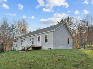 170 N Raymond Rd, Poland, ME 04274