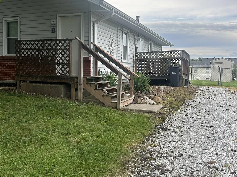 3505 Westwind Dr #B — Photo 3