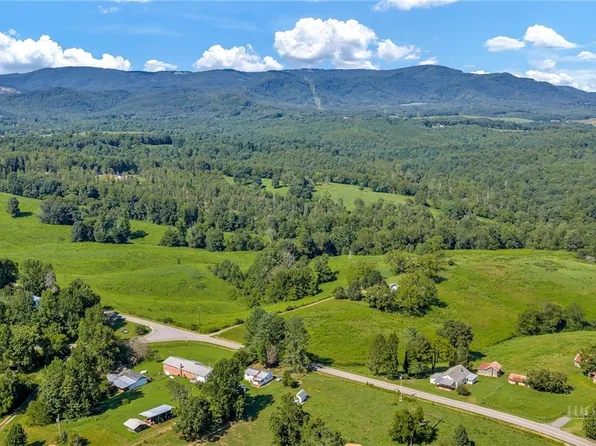 1701 Round Hill Church Road, Traphill, NC 28685