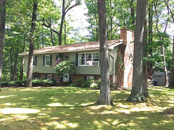 2nd image of 535 Brittany Dr
