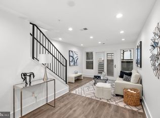 113 18th St SE #1, Washington, DC