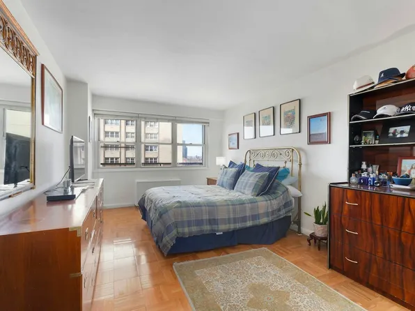 102-30 66th Road image 5 of 15