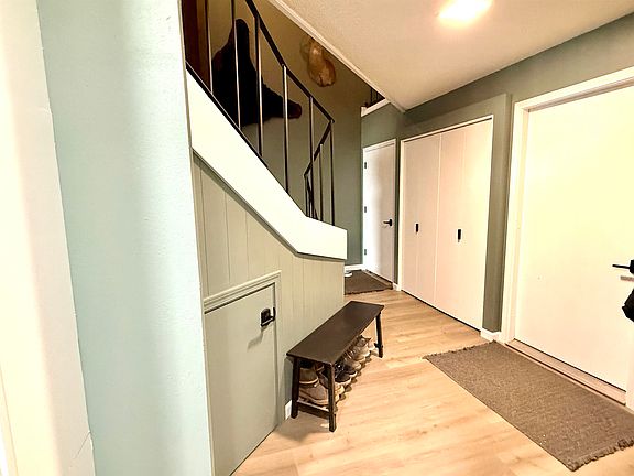 2nd image of 120 Carlyle Way