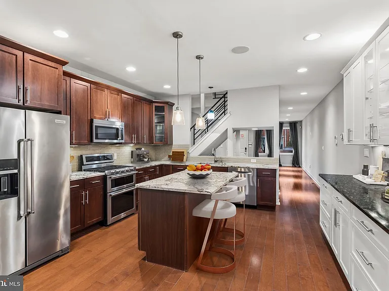 765 S 15th St — Photo 5