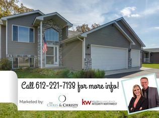 9084 Farmstead Ave, Monticello, MN 55362