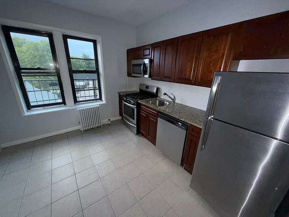 1st image of 806 Avenue A #28E