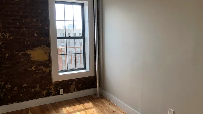 Rented by Nooklyn NYC LLC | media 9