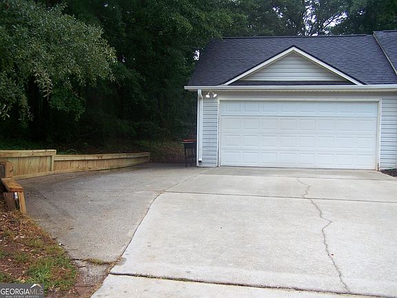 2nd image of 111 Wolf Creek Way