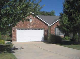 1305 Apple Blossom Ln, Washington, MO 63090