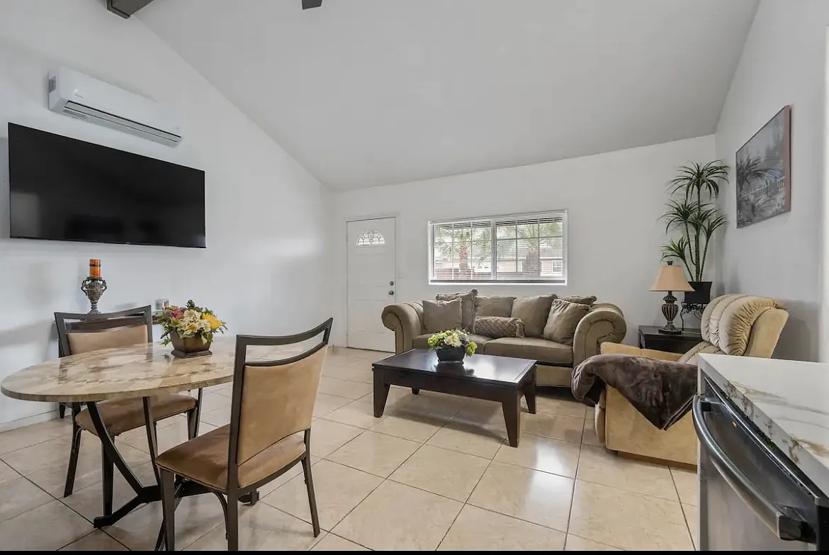 1 bed, 740 sqft, $2,500 — Photo 1