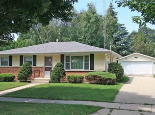 512 York St, Beaver Dam, WI 53916