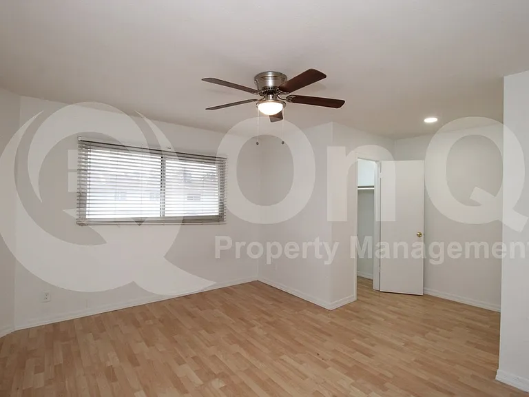 4526 N 15th Ave — Photo 13