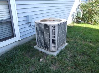 7230 SW 25th Ct, Topeka, KS 66614