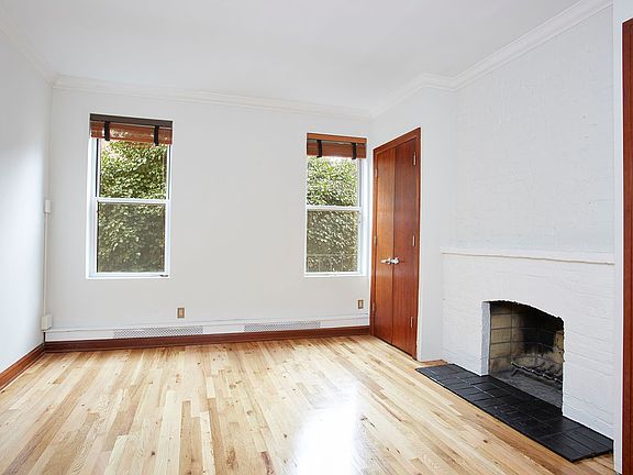 4th image of 6 Bank St APT 3