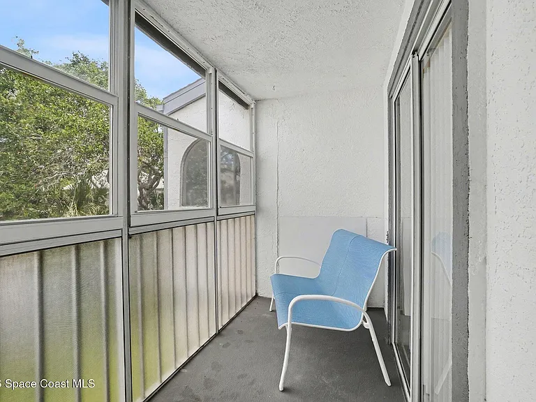306 Beach Park Ln #V116 — Photo 5