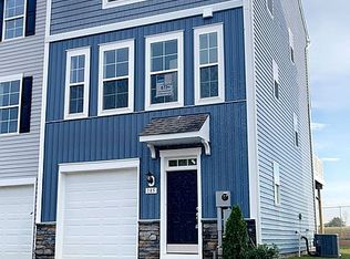 185 Union Ridge Dr, Charles Town, WV 25414