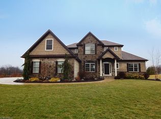 7200 Hunters Glen Ln, Seville, OH 44273