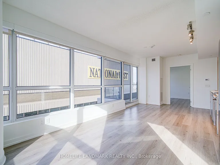 395 Bloor St E #2302 — Photo 12