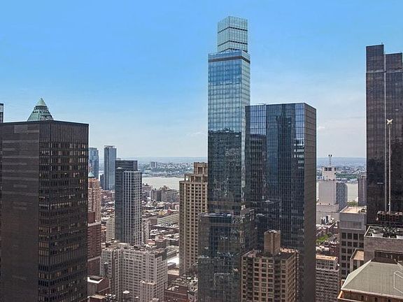 5th image of 150 W 56th St APT 4610