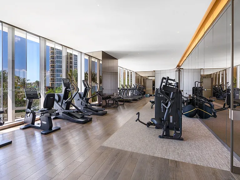 18975 SE Collins Ave #3504 — Photo 45