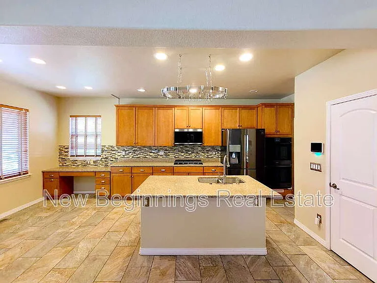 8742 Stony Creek Dr — Photo 7