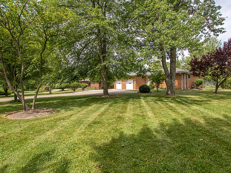 21002 Lunn Rd — Photo 2