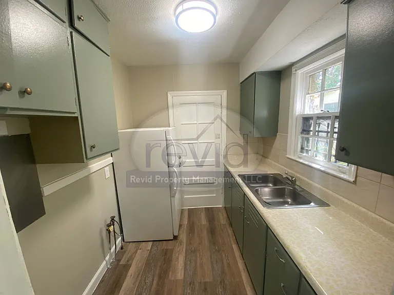 Campbell 322 — Photo 8