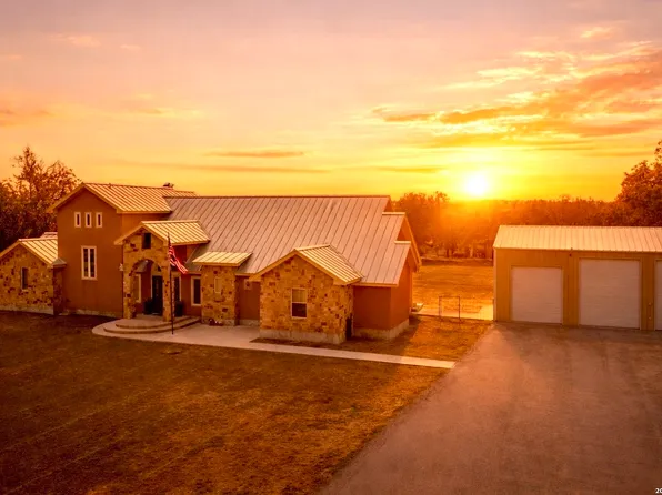 4691 Fm 1339, Kingsbury, TX 78638