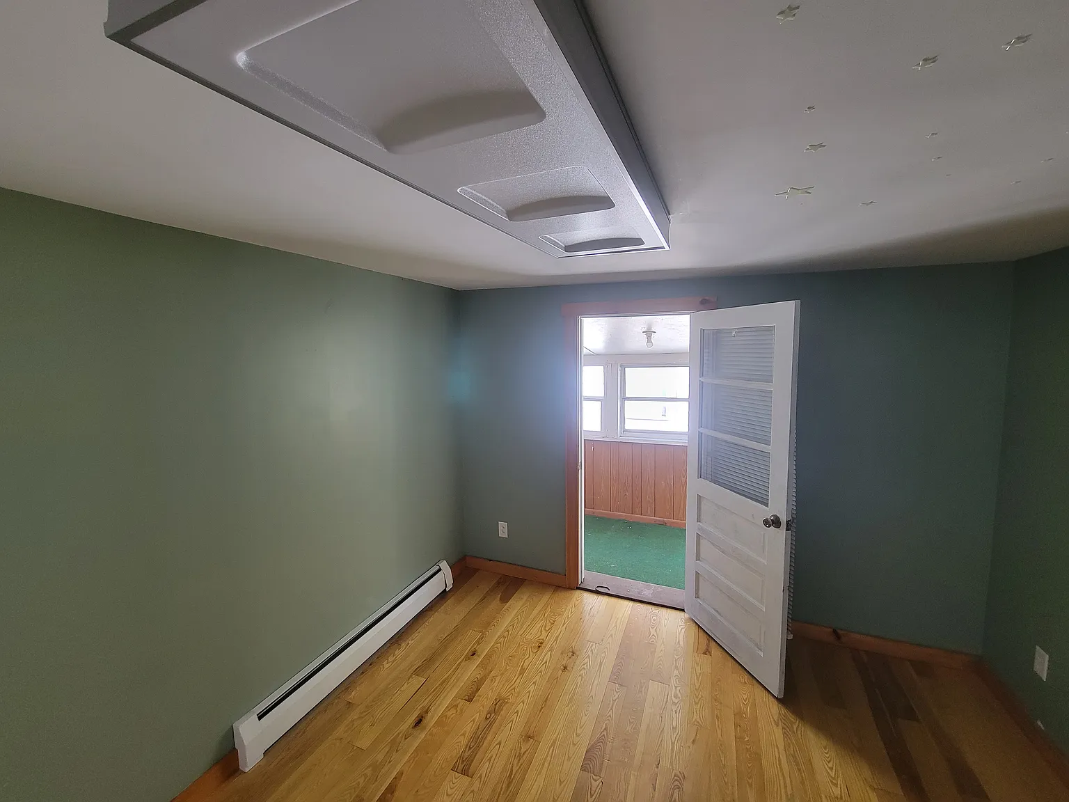 2 bed, 1000 sqft, $1,300 — Photo 4