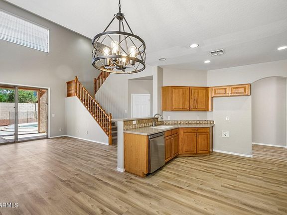 5th image of 13609 W Alvarado Drive