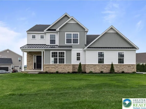 4780 Farrcroft Dr #113, Easton, PA 18040