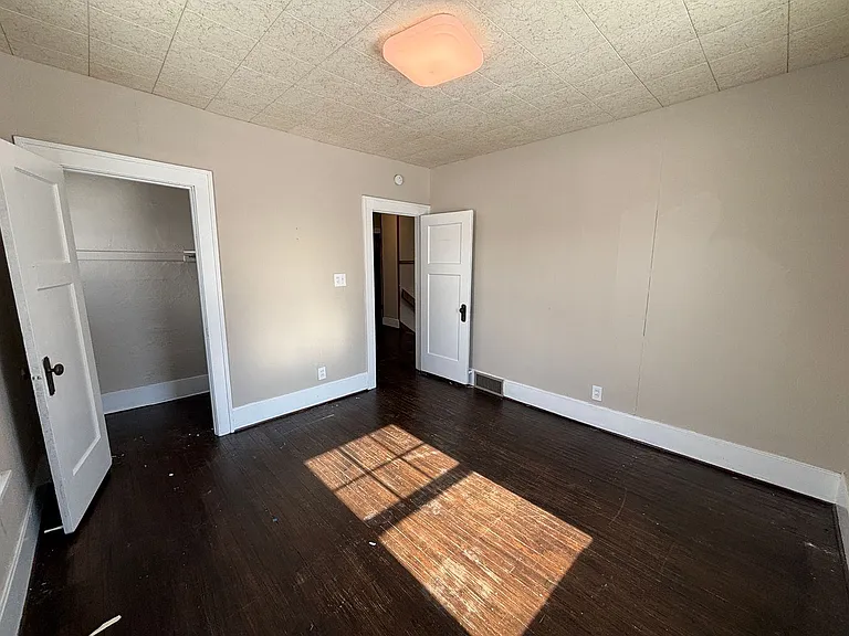1410 Wilson Ave — Photo 15