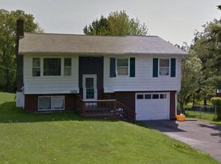 1136 Arnold Dr, Endicott, NY 13760