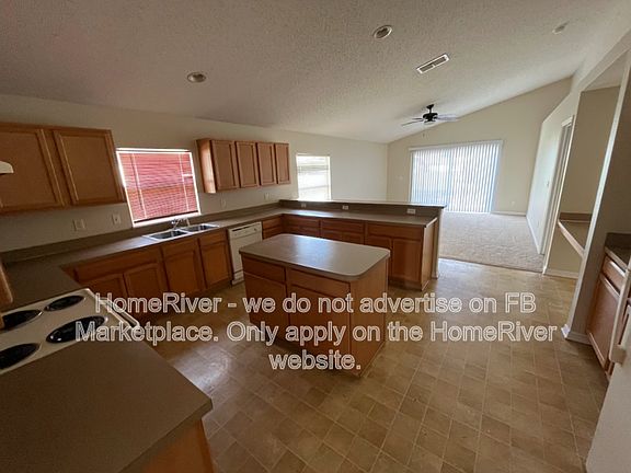 4th image of 2272 Merry Rd