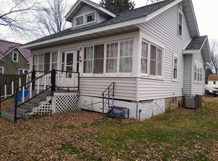 812 School St, Withee, WI 54498