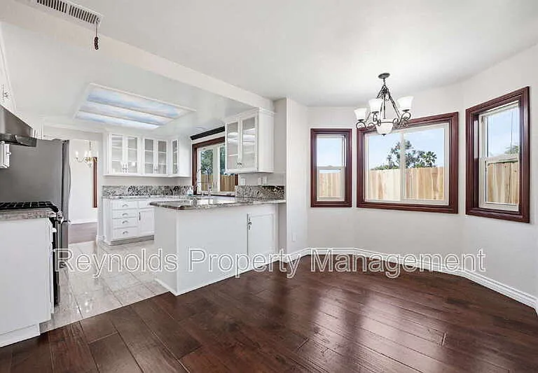 9462 Pipilo St — Photo 9