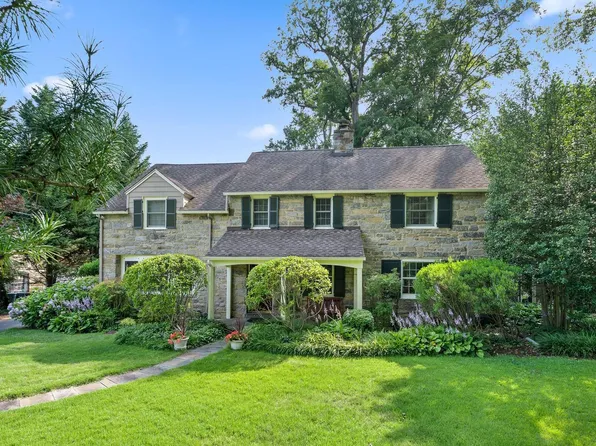 35 Forest Ln, Swarthmore, PA 19081